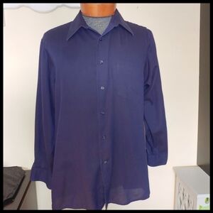 Lightweight Van Heusen Blue Pique Button Down